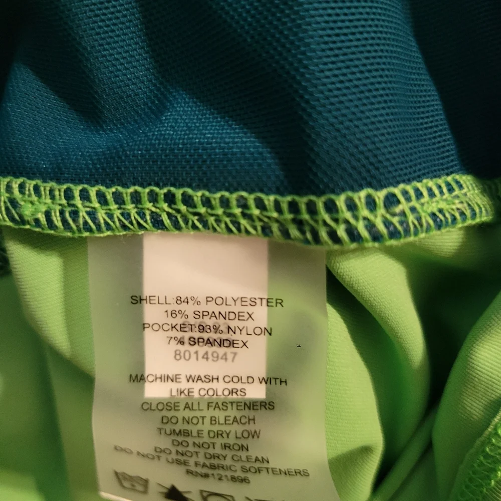 Title Nine Sunbuster Green Long Sleeve Quarter Zip Top